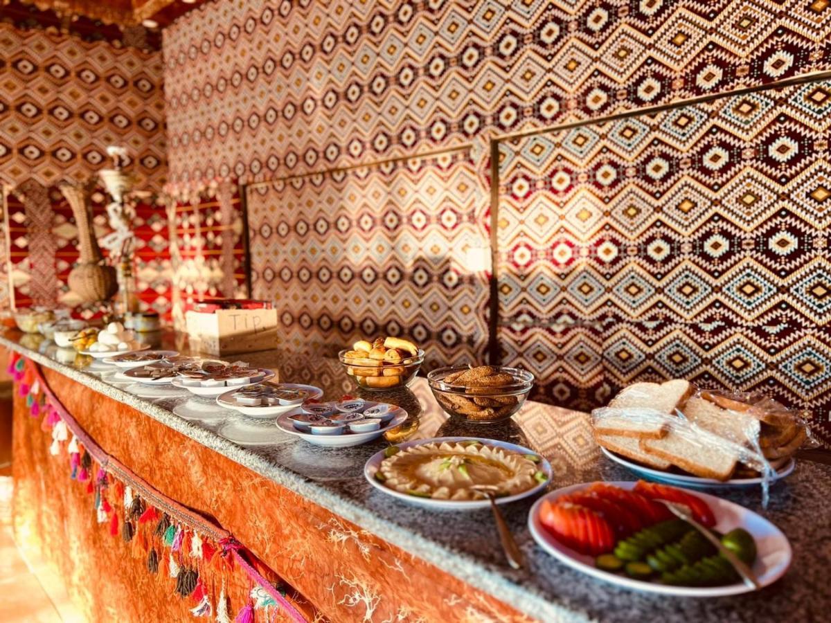 Отель Salameh'S Bedouin Camp Вади-Рам Экстерьер фото