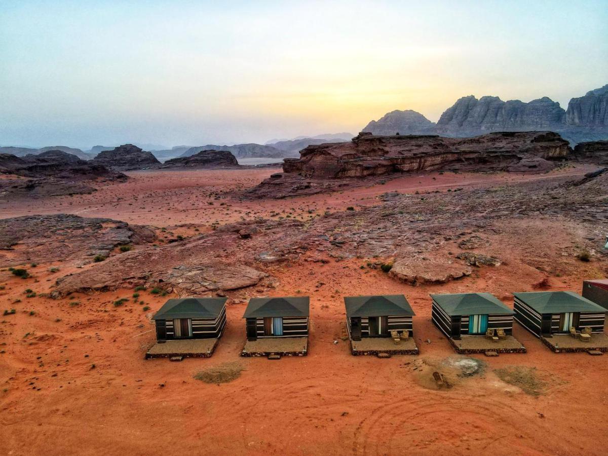 Отель Salameh'S Bedouin Camp Вади-Рам Экстерьер фото