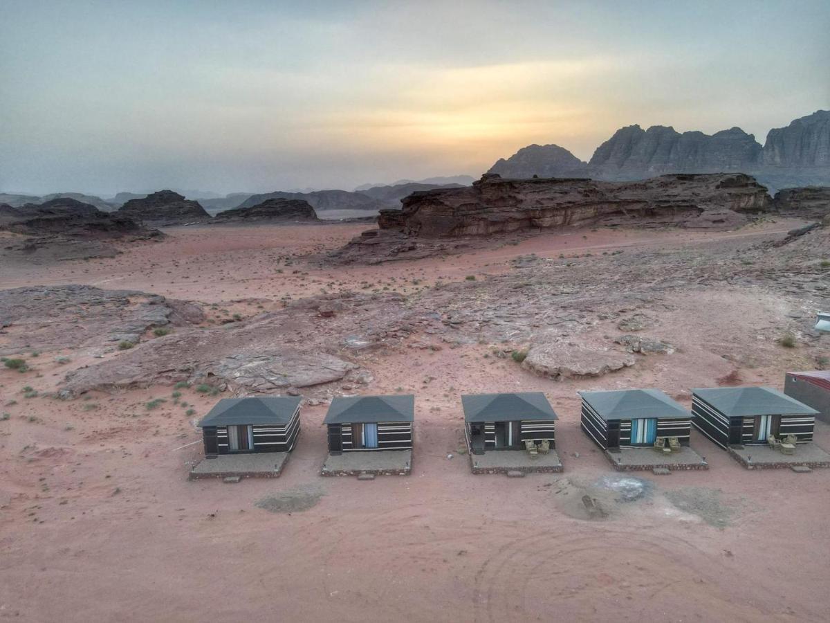 Отель Salameh'S Bedouin Camp Вади-Рам Экстерьер фото